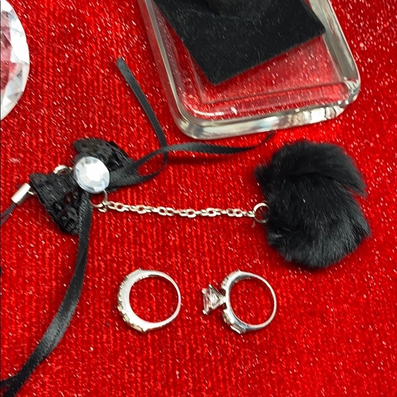 Princess cut 18k white Gold overlay She say yes !! 💎💋🍾rings - Picture 8 of 17